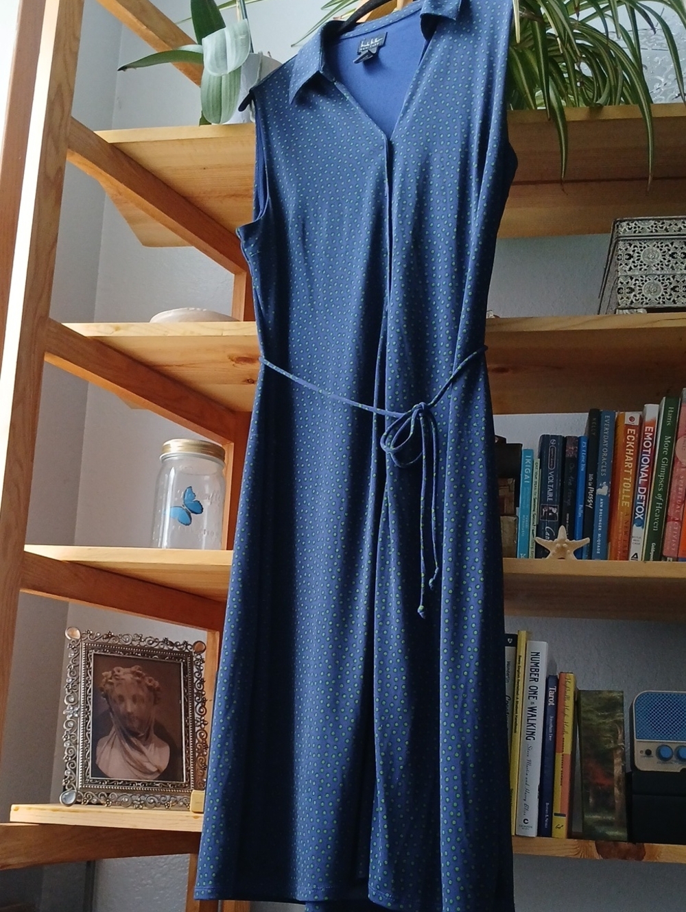 Lovely Sz 10 Nicole Miller Navy Sleeveless Collared Midi Dress with Tie Waist